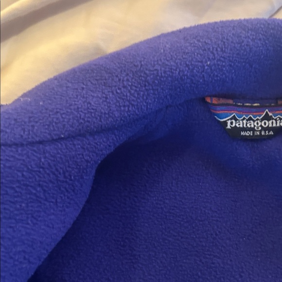 Patagonia Black Bomber Jacket with Purple fleece Lining. For snow, rain and cold - Picture 3 of 16